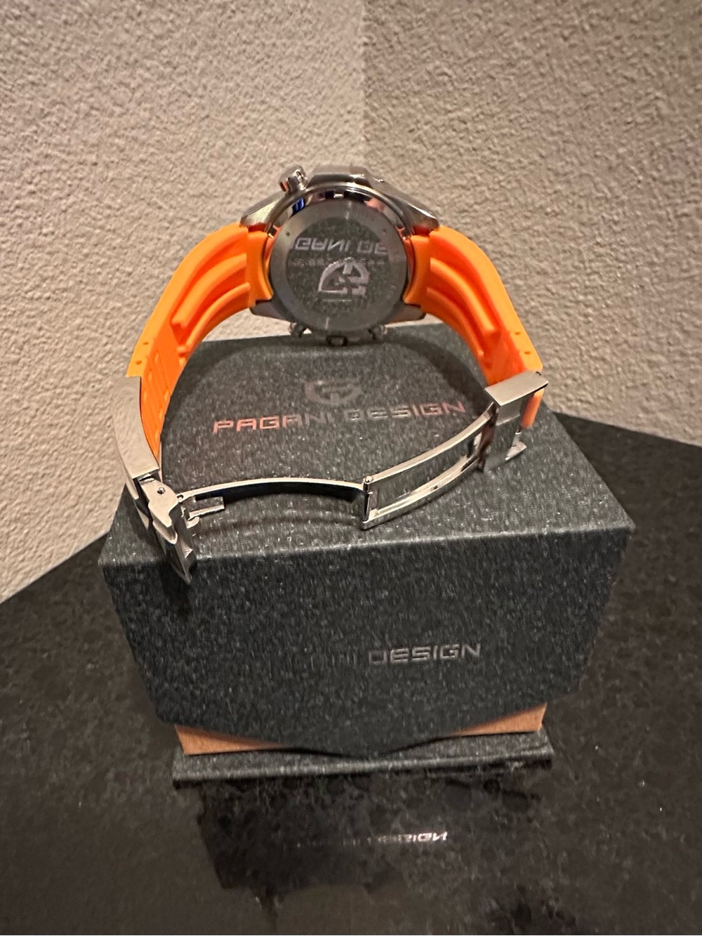 Pagani Design PD-1811 Men’s Chronograph Watch | New | Extra Orange Silicone Band - Picture 8 of 8